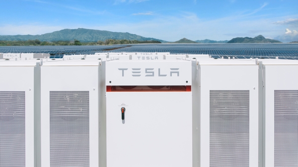 Tesla Energiespeicher